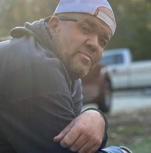 Meet your Posher, Larry